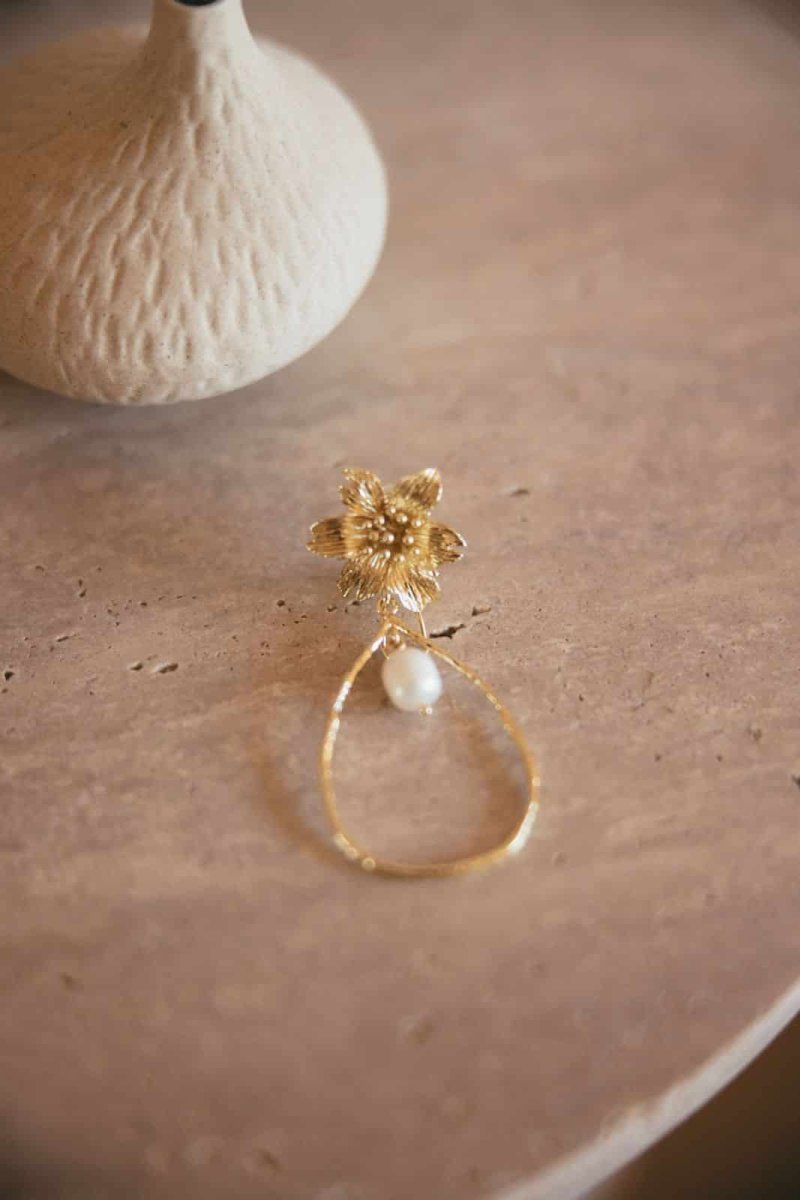 Boucles d’oreilles de mariées fleur et créole Cataleya – Image 5
